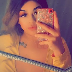 Meet your Posher, Mikaela